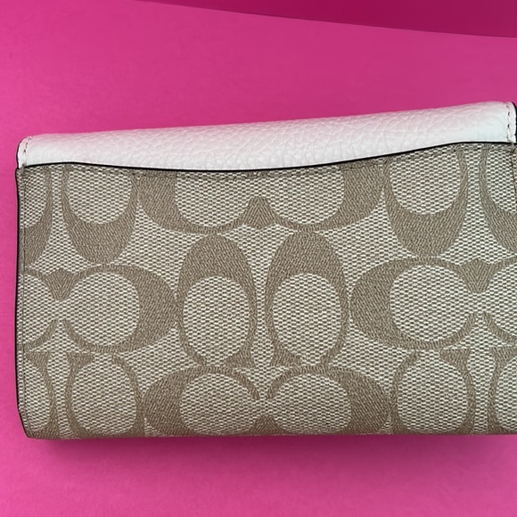 Coach Wallet - Picture 3 of 11